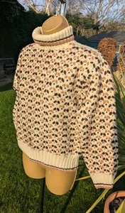 Vintage Hand Knitted Cream Beige & Brown Size Small Chunky Jumper - Picture 1 of 17