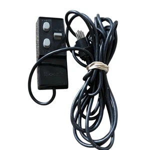 Kodak Focus Carousel Proiettore Slide 5 Pin Telecomando Cablato con Retromarcia Avanti - Foto 1 di 4