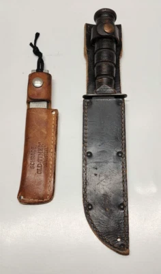 Faca de combate vintage EUA Camillus NY com bainha e afiador Schrade  - Imagem 1 de 4