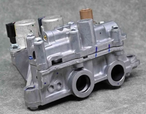 Genuine Honda Rear Spool Valve 15820-R70-A05 - Picture 1 of 1