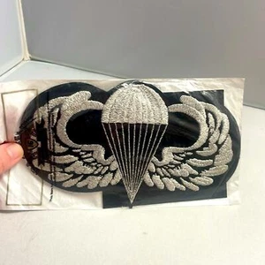 NUOVO US Army Airborne Paracadutista Feltro Patch Argento Metallizzato Ricamo 7" - Foto 1 di 6