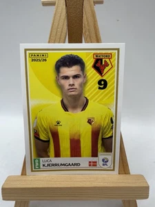 PEGATINAS PANINI EFL 2025 - 26 Luca Kjerrumgaard Watford FC #433 - Imagen 1 de 8