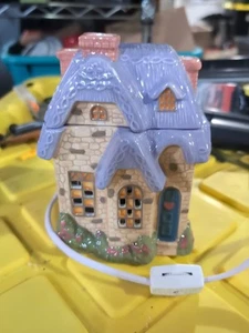 Thomas Kinkade Wax Warmer Harmony Of Life 01-36287-002 Cottage House Christmas - Picture 1 of 9