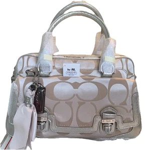 Neu mit Etikett Coach Signature Satin Push Lock Umhängetasche Schultertasche 18358 neu mit Etikett - Bild 1 von 13