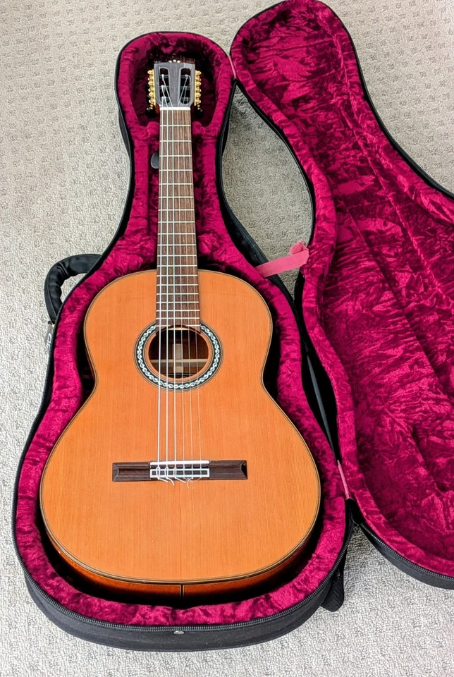 Guitarra de cuerda de nailon escala 7/8" Córdoba Luthier C9 Parlor 1 dueño 6mos Foto 1 de 4