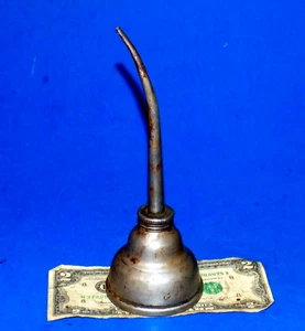 Engrasador/lata de aceite vintage o antiguo para bomba de pulgar - Imagen 1 de 4