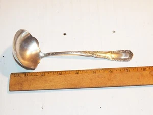 1895 W.F. ROGERS Silverplate Ladle, Luxfor-Mistletoe Pattern - Monogrammed - Picture 1 of 4