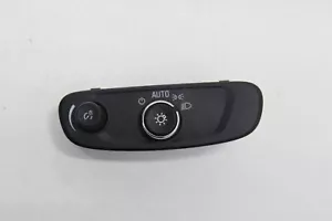 2016-2024 CHEVROLET MALIBU LEFT SIDE DASHBOARD PANEL HEADLIGHT SWITCH OEM - Foto 1 di 6