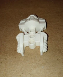 1 Bionicle Lego Parts number 50919 Foot Toa Hordika White Genuine Lego retired - Picture 1 of 12