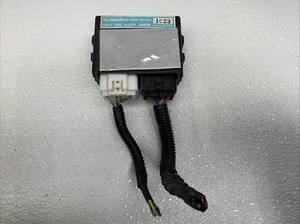 2000-2004 Subaru Outback Daytime Running Light Module 84067AE00A OEM S-12 - Picture 1 of 3