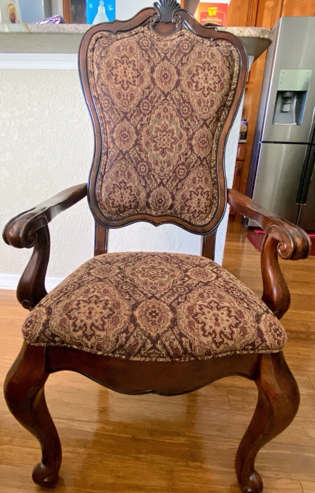 Silla de comedor country estilo victoriano tallado Foto 1 de 4