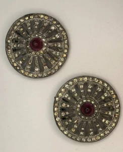 Vintage Art Deco Pot Metal Ruby Red Glass Rhinestone Dress Fur Clips Set of 2 - Picture 1 of 8