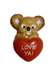 Hallmark Vintage 1986 Koala Love Ya! Valentinstag Anstecknadel - #VLP3569 - Bild 1 von 2