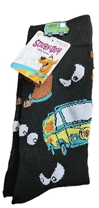 Scooby-Doo & The Mystery Machine Mens Crew Socks w/ Mystery Machine Enamel Pin - Picture 1 of 10