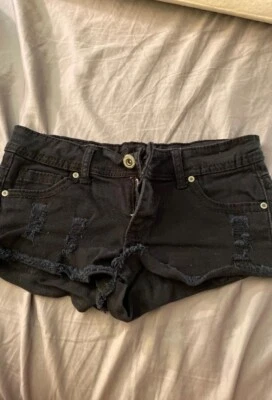 Shorts jeans azul asfalto Jrs feminino tamanho 3 preto corte desgastado botão desgastado - Imagem 1 de 4