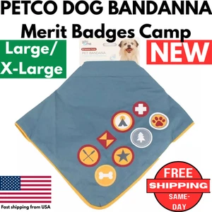 NUOVO PETCO DOG BANDANNA L/XL Distintivi Merit Camp Summer Camp Pet You & Me Scout Blu Gra - Foto 1 di 9
