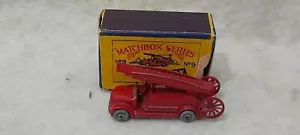 MATCHBOX DENNIS FIRE ENGINE 09-B IN BOX MADE IN ENGLAND - Picture 1 of 5