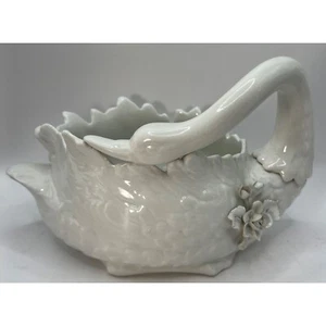 Vtg A. Z. Nove Dal. 1860 Italy Porcelain Swan W/ Raised Flowers Centerpiece/ Pla - Picture 1 of 12