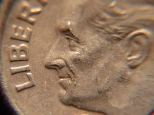 2006 P Roosevelt Dime with Obverse Die Chip Errors - Picture 1 of 12