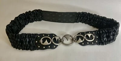 "Cinturón negro gótico de colección elástico imitación cuero peltre cierre de gancho 2,75"" de ancho" Foto 1 de 4