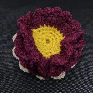 New Handmade crochet coasters 4 Burgundy flowers in Basket - Picture 1 of 7
