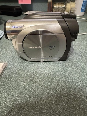 Panasonic VDR-D200 DVD Video Camera 30x Optical Zoom Open Box - Image 1 of 4
