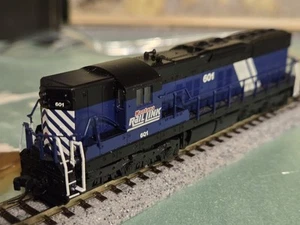 Atlas N Master Line - Silver Series EMD SD-9 Locomotive (Montana Rail Link #601) - Picture 1 of 4