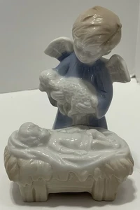 Nativity Boy Angel Holding A Lamb With Baby Jesus By Roman Japan VTG Porcelain - Picture 1 of 9