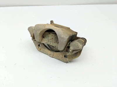 Pinza de freno delantera izquierda lado conductor 19 CF Moto UForce 800 Foto 1 de 4