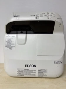 Epson EB-570Ultra Short Throw Projector 2,700 Lumens HDMI 3483 Lamp Hours Used - Picture 1 of 22
