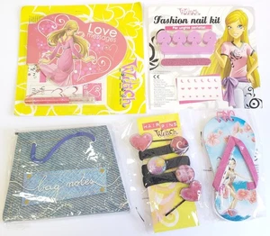 W.I.T.C.H. Disney Lotto 5 Pezzi Notebook Fermagli Accessori Ufficiali - Picture 1 of 3