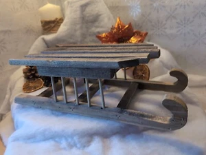Weihnachten Holzschlitten Weihnachtsmann Schlitten Aufsteller Deko Xmas Rustikal Ornament - Bild 1 von 4