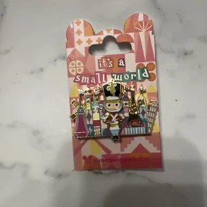New Disney DLP DLRP Disneyland Paris Attraction It’s A Small World Soldier Pin - Picture 1 of 2