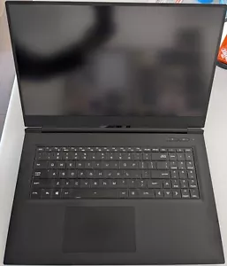 Eluktronics Max-17 Laptop, Nvidia RTX 2070 Super, i7-10875h,512GB SSD, 16GB DDR4 - Picture 1 of 9