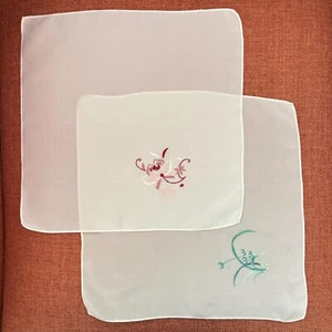 Vintage Women's Handkerchieves with Floral Embroidery Pure Silk Set of 2  - Picture 1 of 6