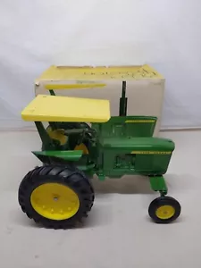 1/16 Ertl Farm Toy John Deere 3020 Tractor With ROPS Ice Cream Box - Picture 1 of 8