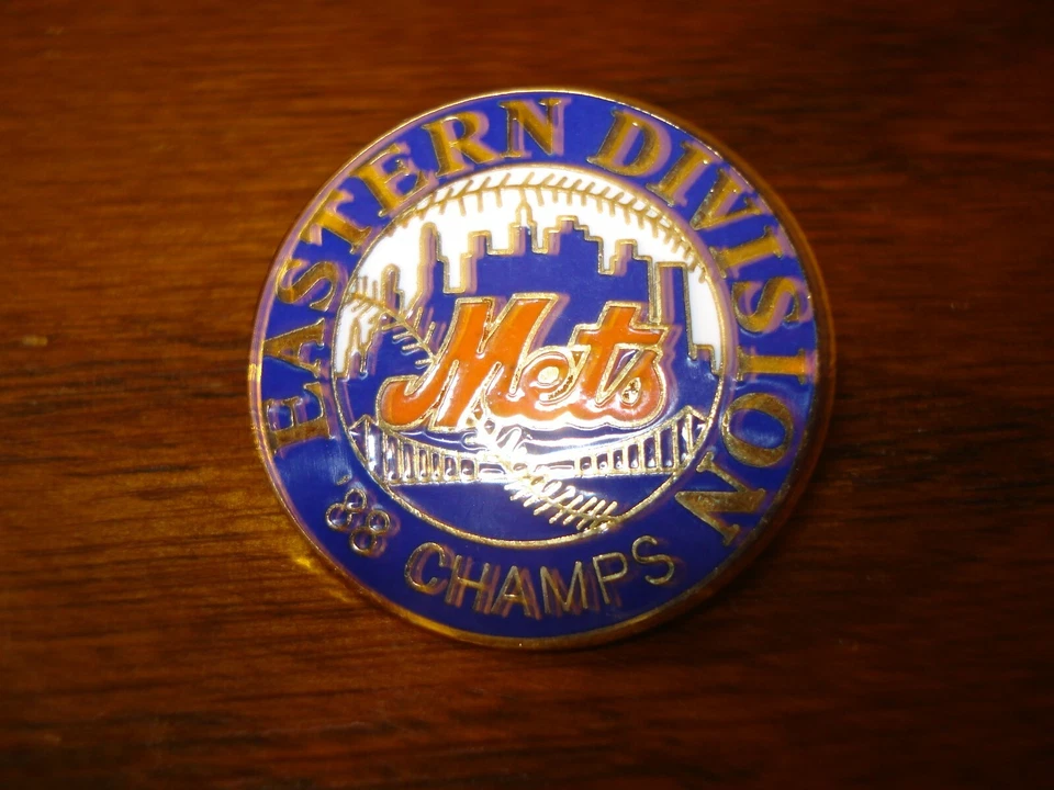 New York Mets Eastern Division Pin...88 Champs! - Image 1 of 1