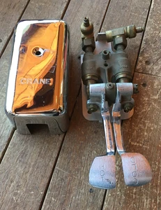 GRÚA 2 PEDAL VÁLVULA AGUA FRÍO CALIENTE - Imagen 1 de 3