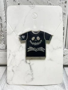 Disney Parks The Nightmare Before Christmas Emaille Pin Jack Skellington T-Shirt - Bild 1 von 5