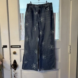 Justice Jeans Wide Leg Floral Size 18 SLIM - Girls Kids Junior Pants Flowers - Picture 1 of 10