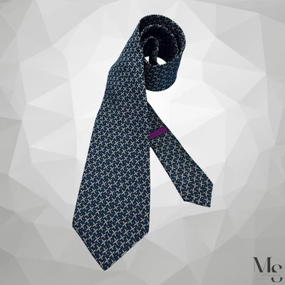 Corbata de seda BVLGARI 7 pliegues azul marino patrón cruzado geométrico 59”-3,9” nueva sin etiquetas Foto 1 de 4