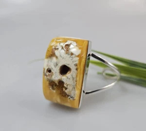 Armreif aus Sterlingsilber mit weißem Bernstein aus dem Baltikum: Verstellbarer - Bild 1 von 3