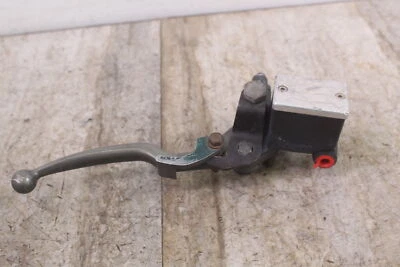 Главный цилиндр переднего тормоза 2004 CAN-AM DS650 - Изображение 1 из 4