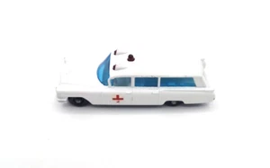 Matchbox 54b Cadillac S & S Krankenwagen, - Bild 1 von 5