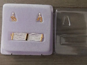 Franklin Mint Suite Of Giant Jewerly For Elizabeth Taylor Vinyl Doll ONLY - Picture 1 of 1