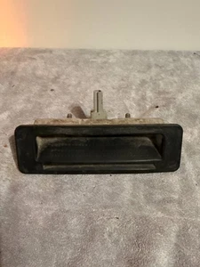 Opel Vectra / tailgate handle / opener button handle / 4694192822 - Picture 1 of 3