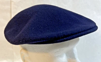 Boné de condução/newsboy de lã virgem azul marinho Kangol em excelente estado usado, tamanho GRANDE com faixa elástica - Imagem 1 de 4