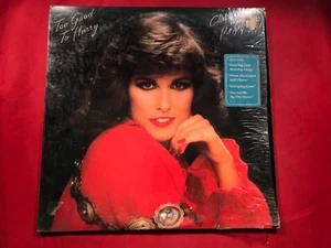 Y-69 CHARLY McCLAIN Too Good To Hurry - 1982 - FE 38064 - RECORD - COUNTRY - Imagen 1 de 4