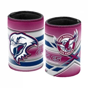 89364 MANLY SEA EAGLES NRL LOGO CAN COOLER STUBBY HOLDER FITS 375ml DRINK - Foto 1 di 1