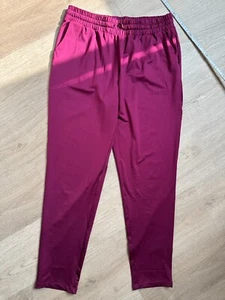 Trainingshose Schlupfhose M-L aktuelle Tchibo Kollektion Beerenfarbe NP 20 € - Bild 1 von 10